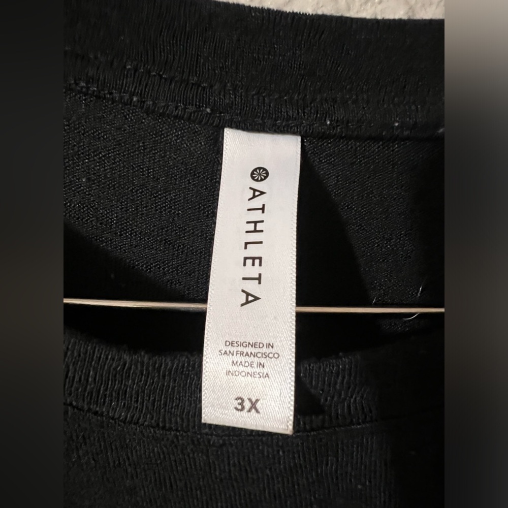 Athleta shirt - Picture 2 of 7